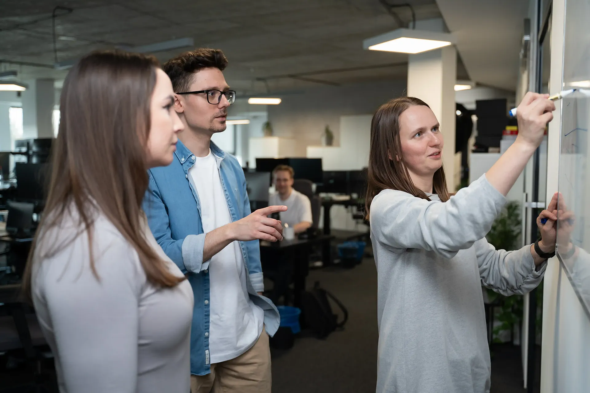 Trust signal background